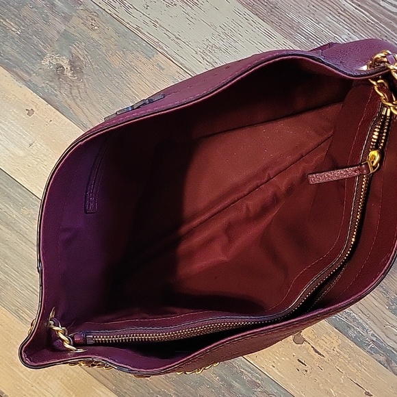 TORY BURCH Imperial Garnet McGraw Chain Slouchy Shoulder Tote - Picture 12 of 13